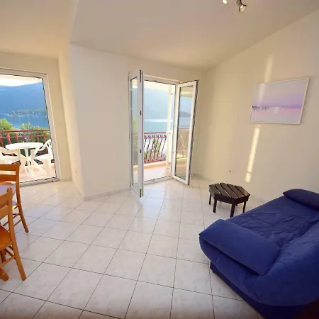 Apartment Lanterna.3 Marina